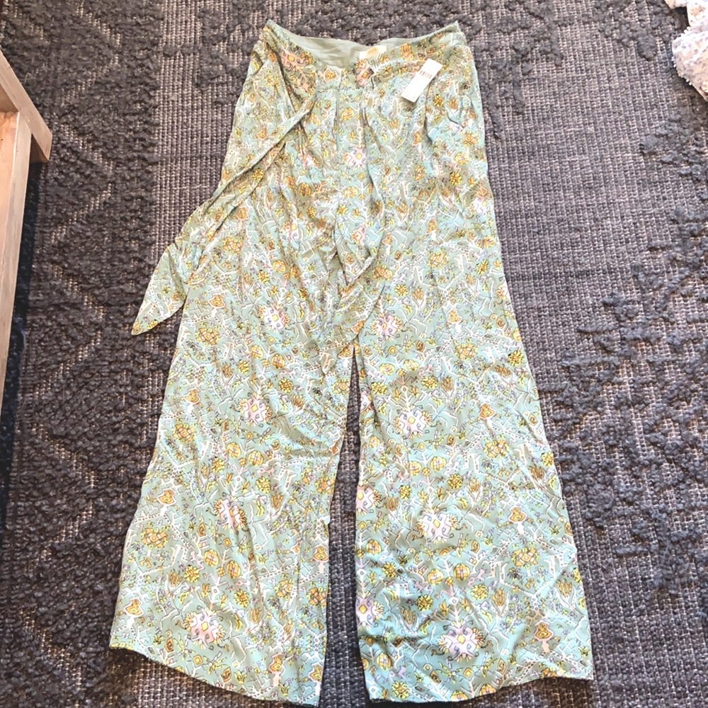 Maeve {Anthropologie} silky‎ wide leg pants, NWT, 8